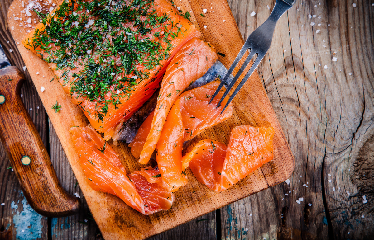 Красная рыба по фински рецепт. Форель Гравлакс. Salmon Gravlax. Лосось Гравлакс цитрус. Гравлакс из форели