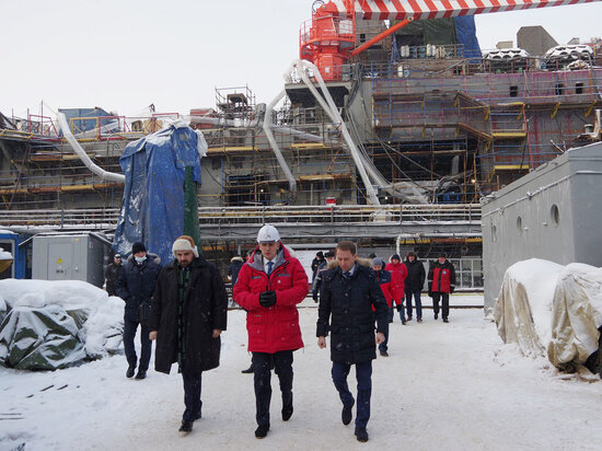 ФОТО: АДМИРАЛТЕЙСКИЕ ВЕРФИ