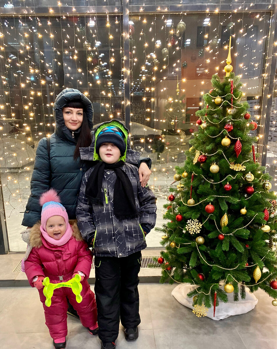 Еще немного ёлочки и разбирать ее!)