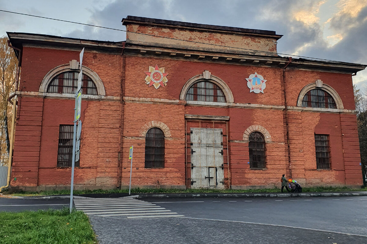 Приехала в суровый провинциальный город фортов Кронштадт. Жить здесь смогут  только те, кто любит тишину и спокойствие | Крымская путешественница | Дзен