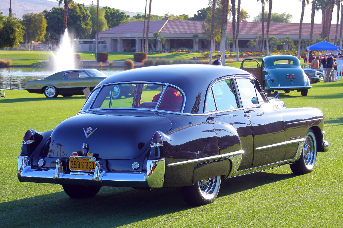 Cadillac Deville сзади. Источник фото: commons.wikimedia.org