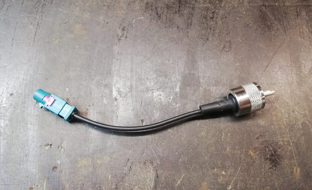 Переходник Fakra-UHF.