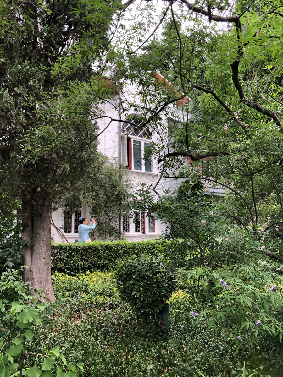 Белая дача в Ялте