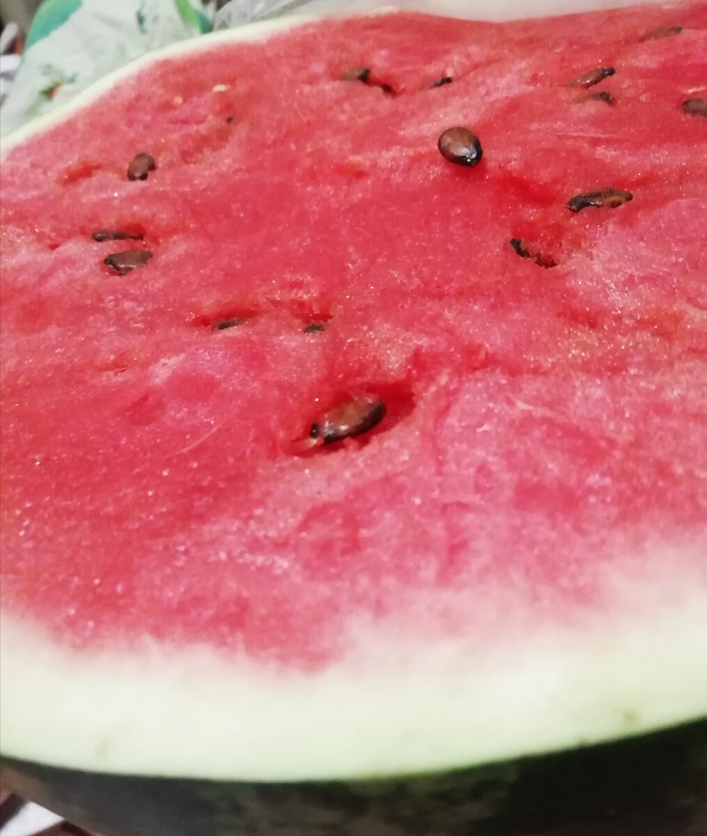 Вкусный арбуз! 