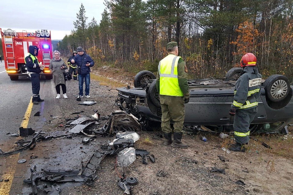     На месте происшествия работали спасатели. Фото: vk.com/murman01