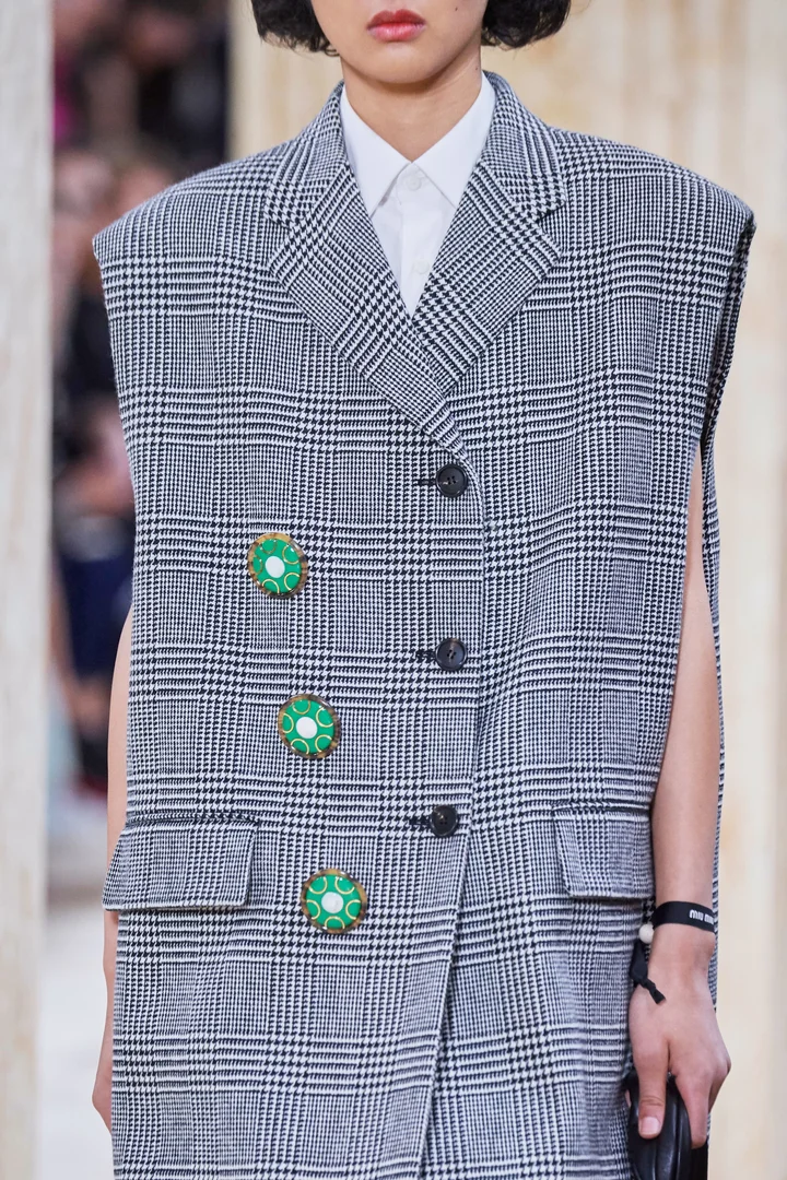 Так я понимаю словосочетание "самобытные вещи"