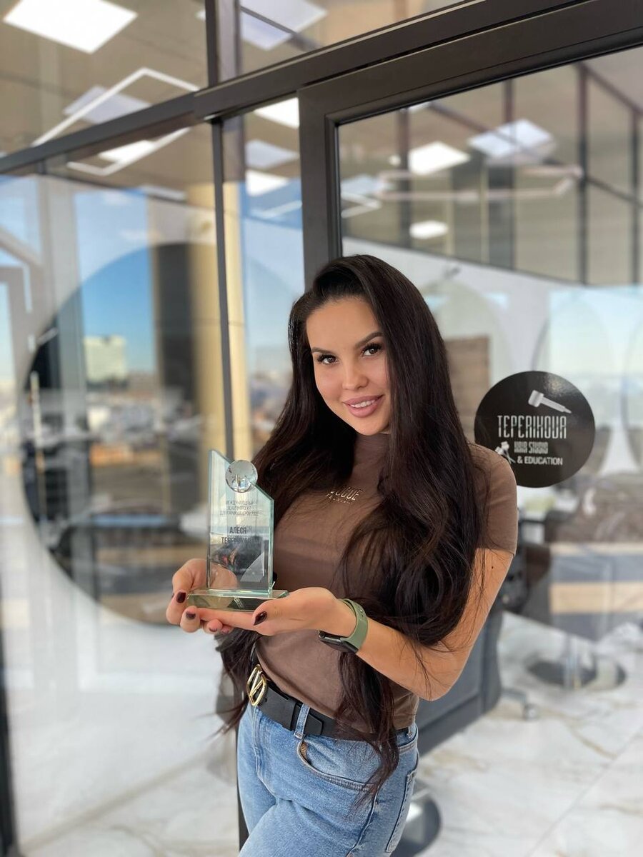 На фото автор канала