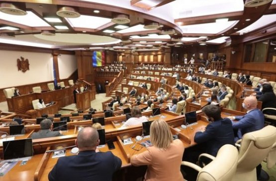 Фото с сайта parlament.md