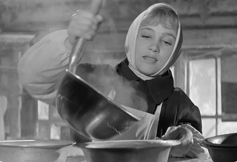 Скриншот из фильма "Девчата"