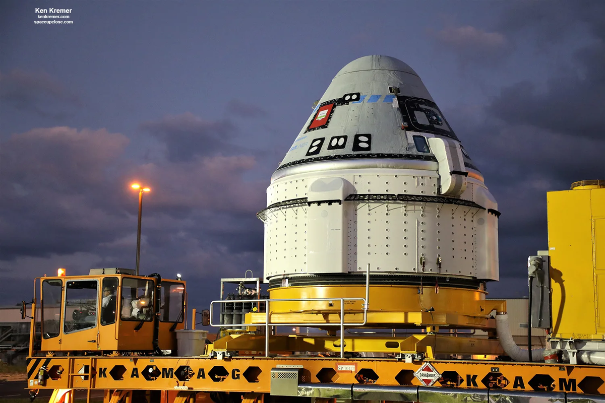 Boeing CST-100 Starliner (от англ. Crew Space Transportation) — американский частично многоразовый пилотируемый транспортный космический корабль, разрабатываемый с 2014 года компанией «Боинг» в рамках Программы развития коммерческих пилотируемых кораблей (Commercial Crew Transportation Capability, CCtCap), организованной и финансируемой НАСА.
