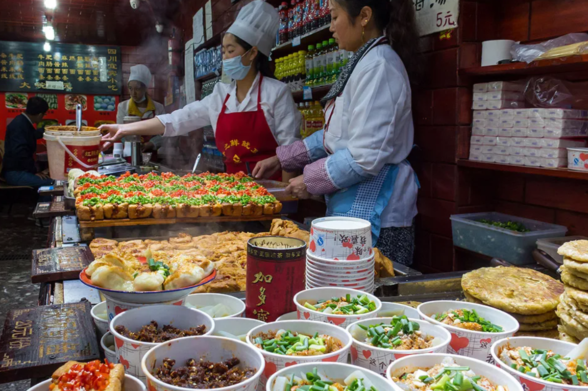 Китай еда Национальная уличная. Китайская уличная кухня. Еда в Китае. Пища в Китае. Китай фуд