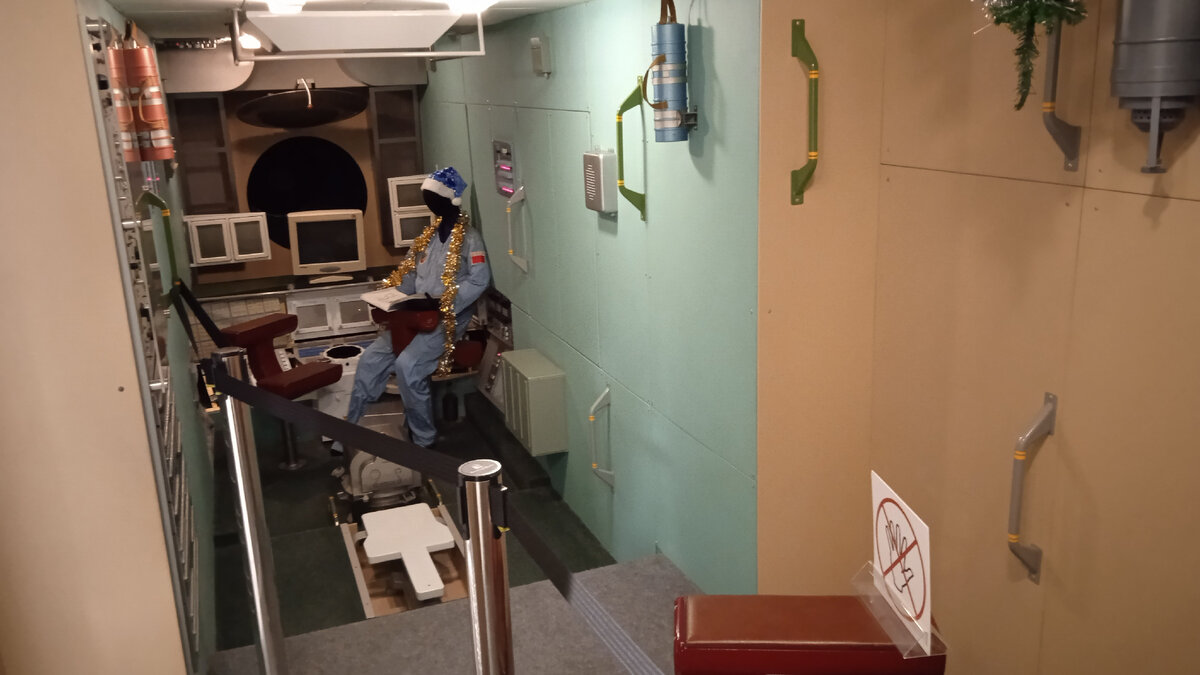 Воссоздана станция "Мир" и её богатый внутренний мир