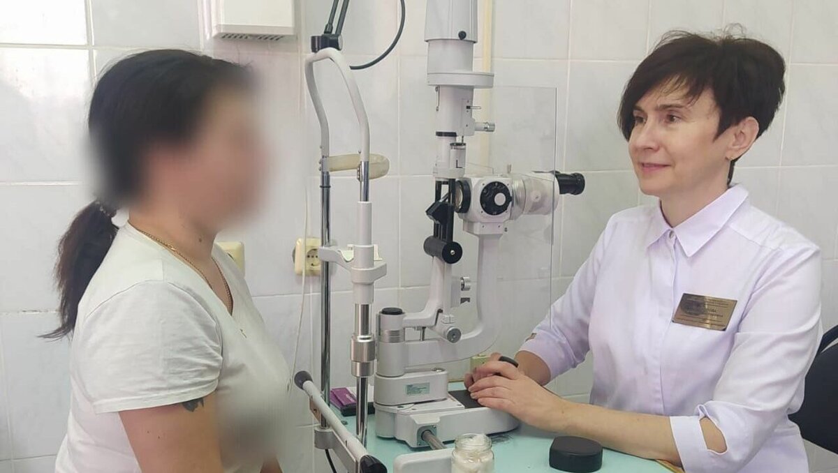     В Ростове спасли зрение женщины, пострадавшей от неосторожного обращения с петардами незнакомой ей компании в Таганроге, об этом рассказал сити-менеджер Алексей Логвиненко в своем Telegram-канале.