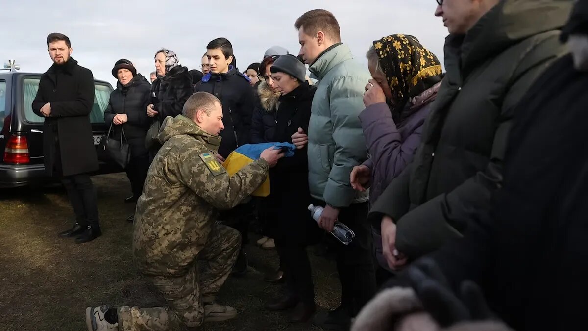 Город бахмут украина. Бахмут бахмут 06. Новости украины бахмут самые свежие. Новости украины бахмут самые свежие. Артемовск бахмут население численность.