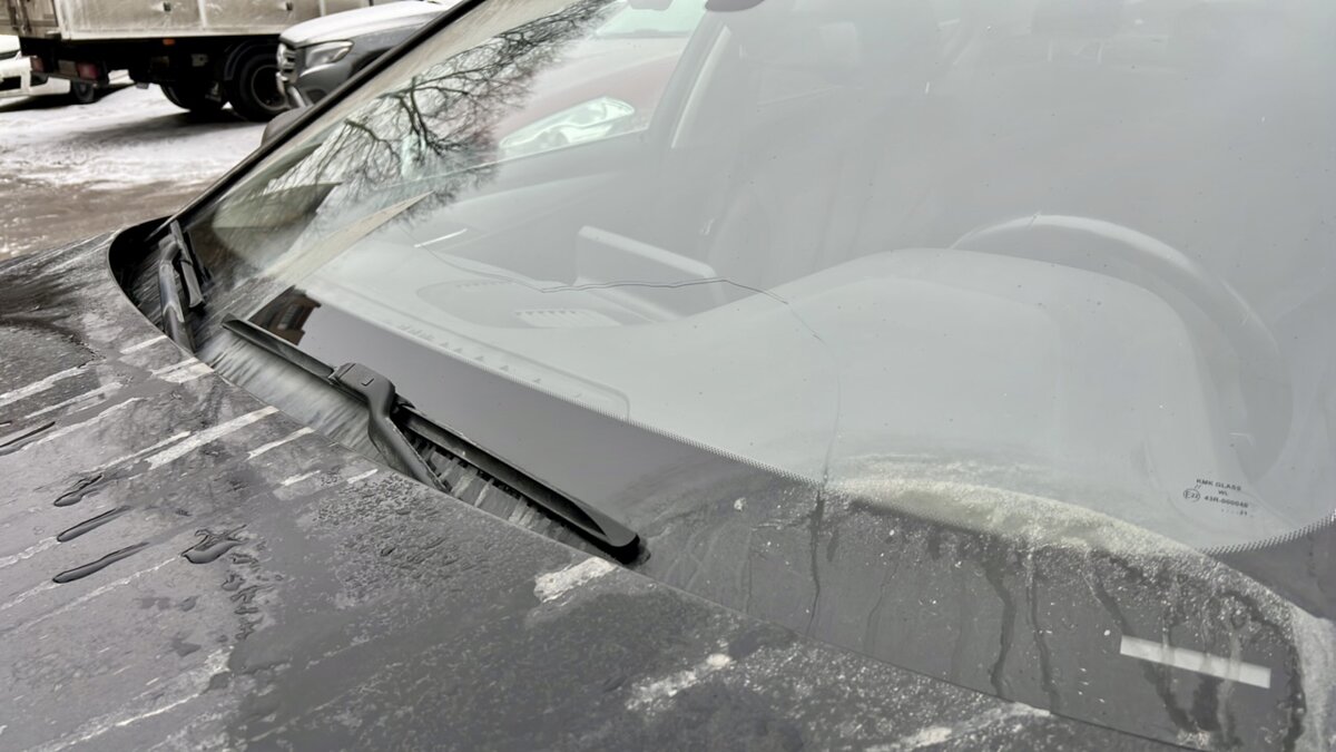 Трещина на лобовом стекле