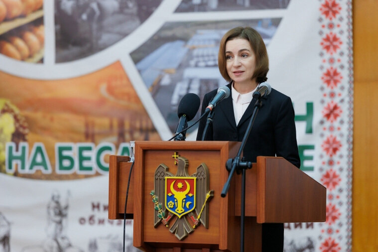    Политика президента Молдавии Майи Санду не находит поддержки среди граждан, заявил Игорь Додон