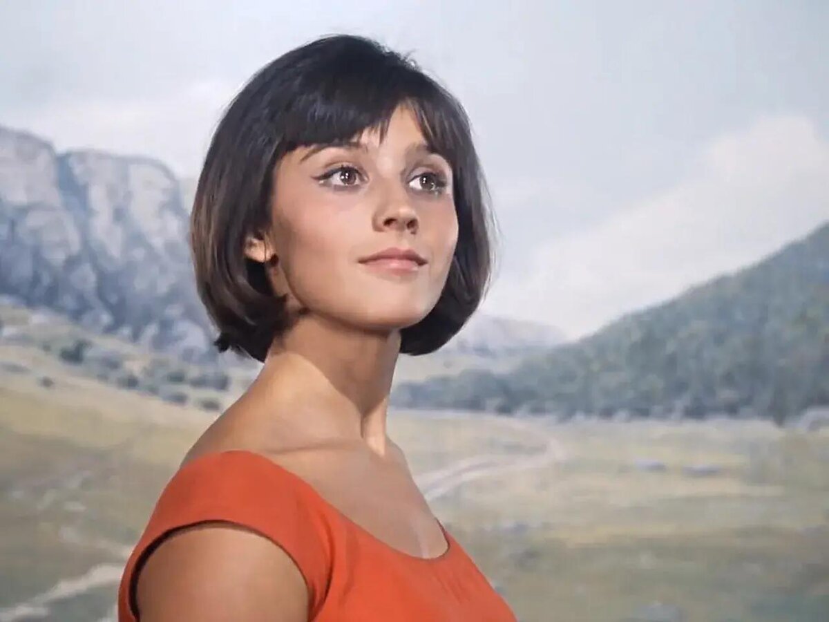 10 самых красивых женщин советского кино