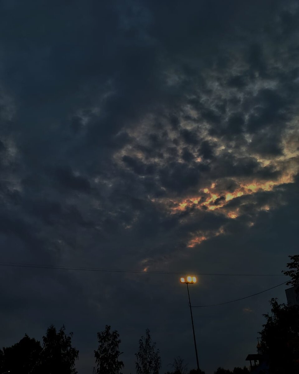 Даже в самой темной ночи итог одни-восход Солнца!