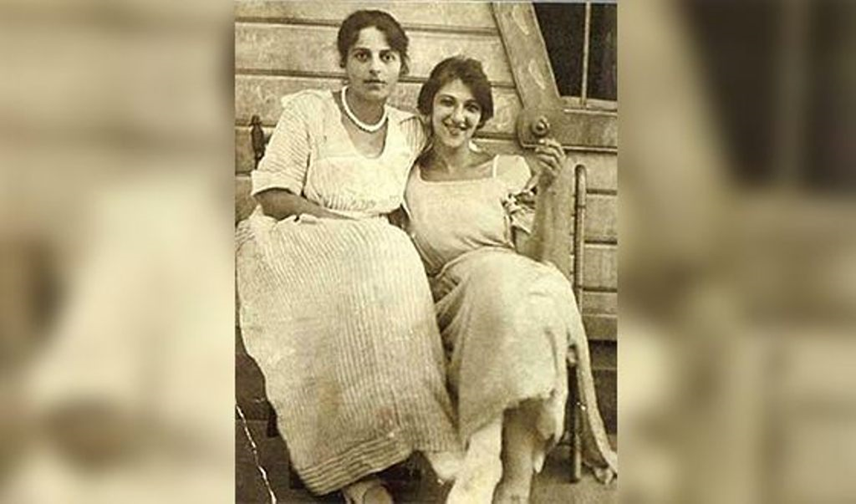 Фаина Раневская (справа) с сестрой Изабеллой / Фото из открытых источников