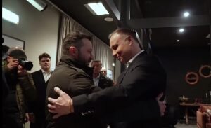    Фото: скриншот видео / Telegram-канал Владимира Зеленского Карина Романова