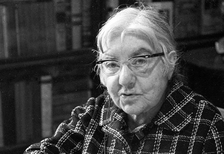     Мариэтта Шагинян, пылкая девушка и «железная старуха»