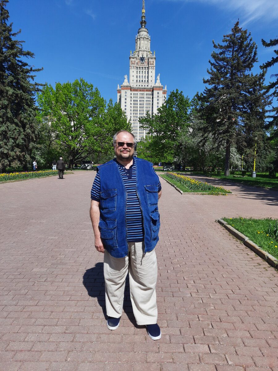 Мой любимый и самый дорогой человек. Муж и однокурсник.