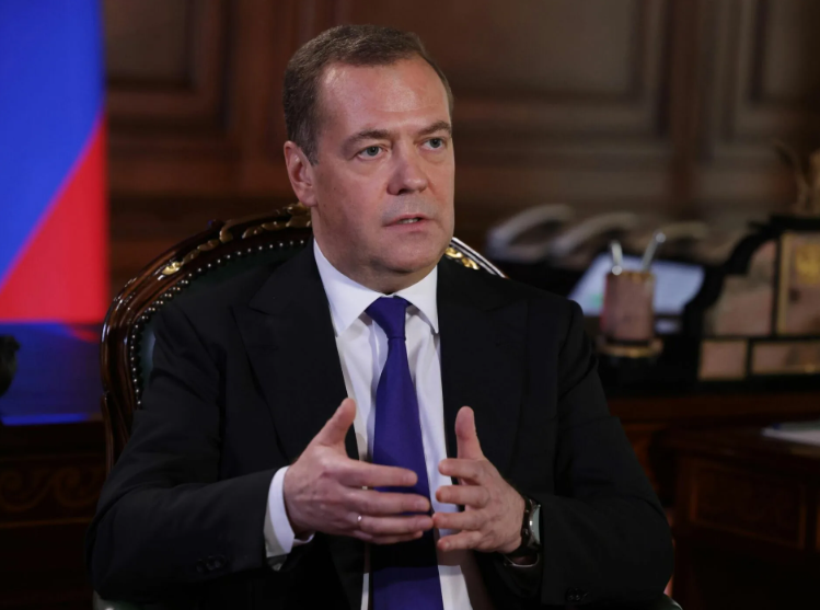 Дмитрий Медведев