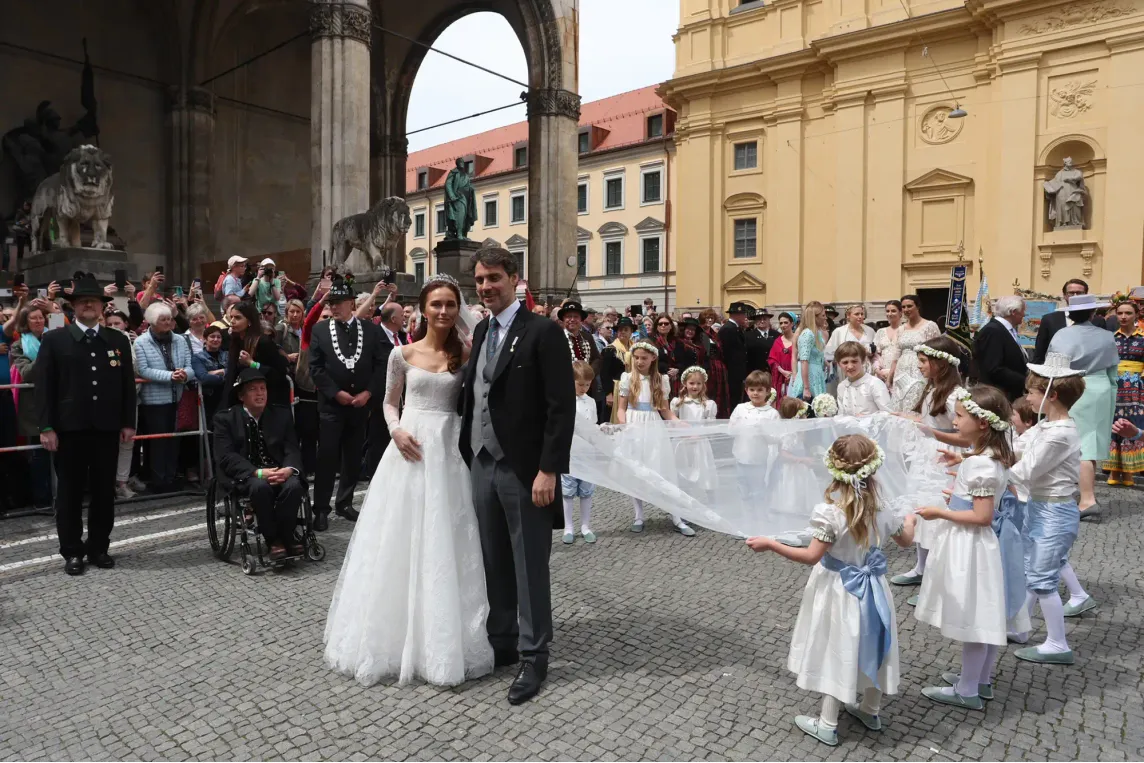 Королевская свадьба в Баварии: принц Людвиг женился на Софи-Александре