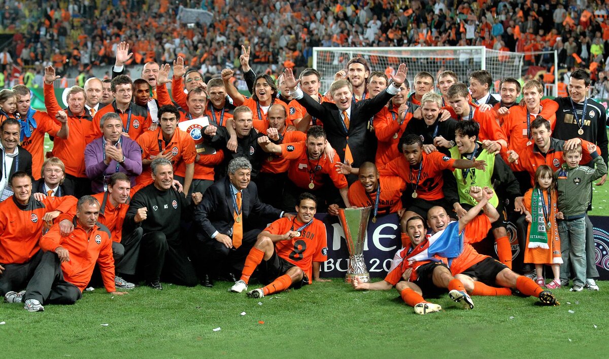 20 мая 2009 года на стадионе «Шюкрю Сараджоглу» в Стамбуле состоялся финал 38-го розыгрыша Кубка УЕФА: донецкий «Шахтер» и бременский «Вердер» выясняли, кто же станет последним победителем турнира.-2