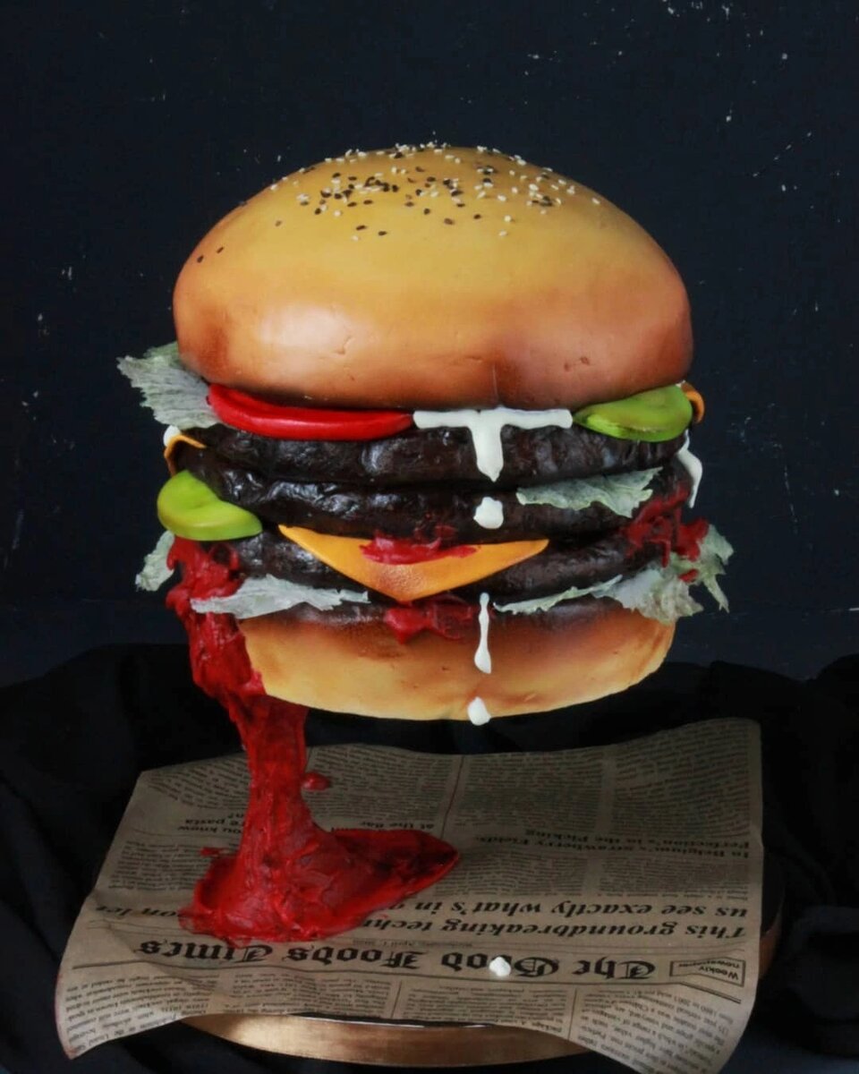 Этот бургер держится на капле кетчупа😁