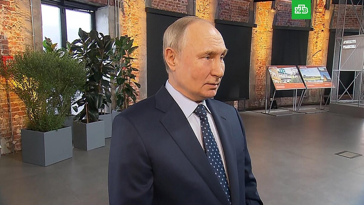    Путин: украинские воротилы провоцируют Россию на ответные действия