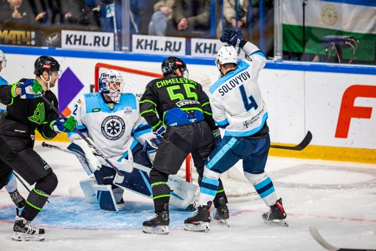    Фото: Салават Юлаев Егор Трофимов