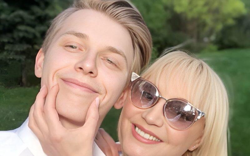 Дени Байсаров и Кристина Орбакайте. Фото: Соцсети Орбакайте. Фотография взята из открытых источников.  📷
