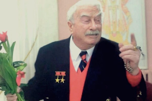 Двойнику сталина дадаеву Двойнику сталина дадаеву