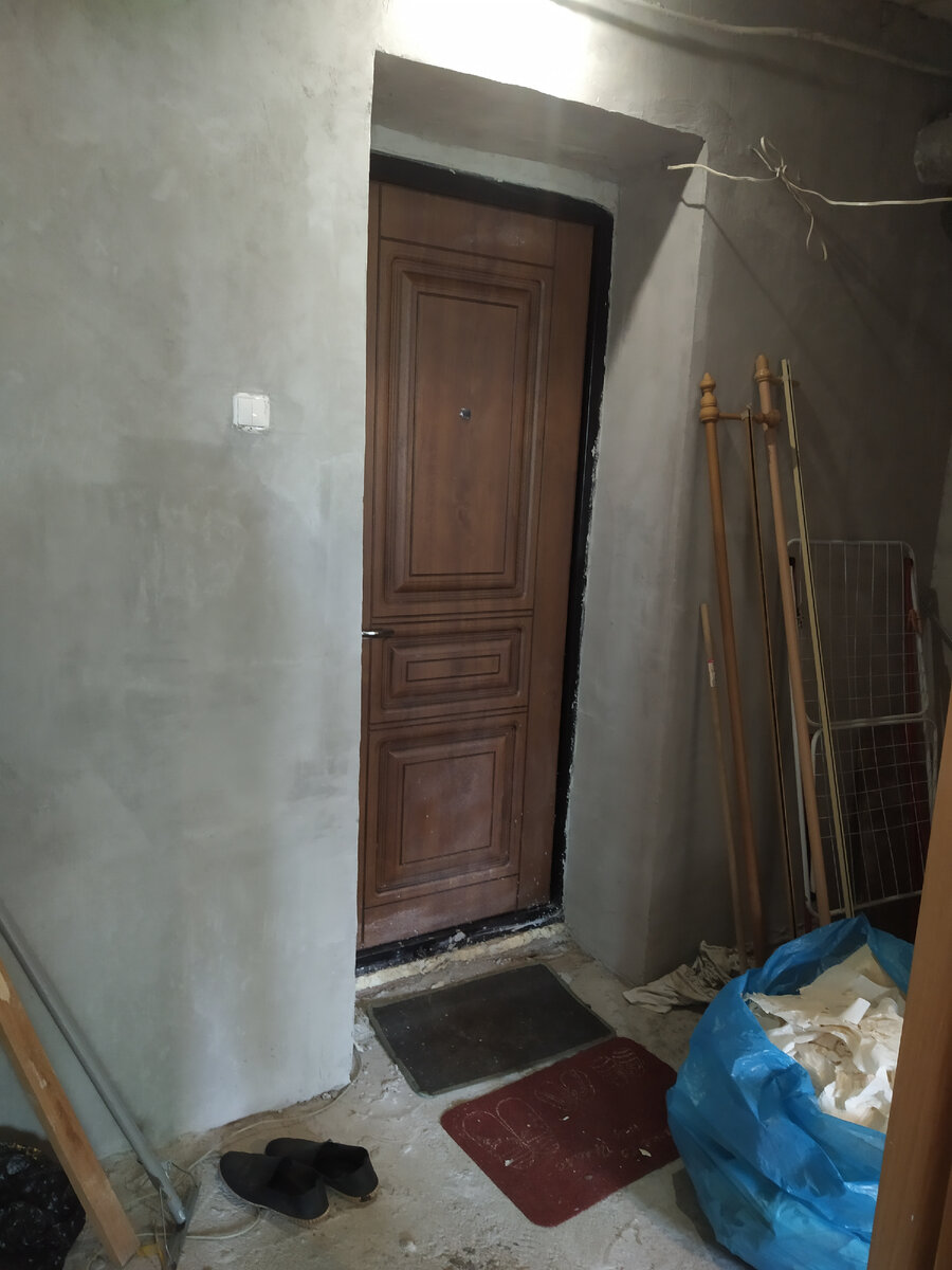 Прихожая в ремонте