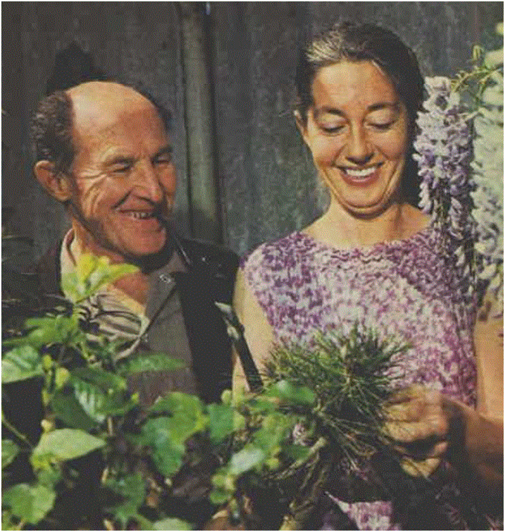Вита и Дороти Корешофф. 1969 г. 
Источник: Источник: https://trove.nla.gov.au/newspaper/page/5345775
