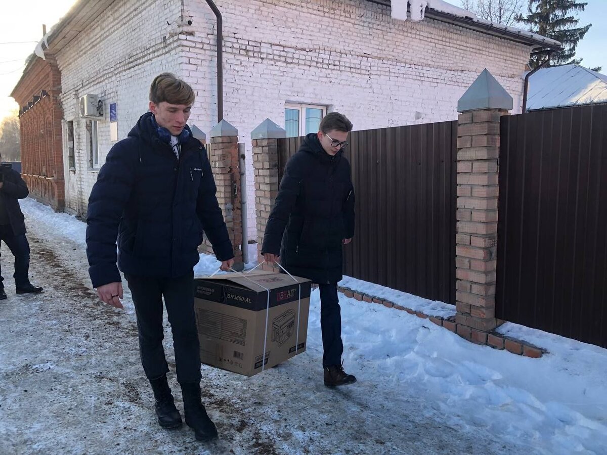  📷    В Бузулуке собрали гуманитарную помощь для казаков батальона «Барс-6» Андрей Севостьянов