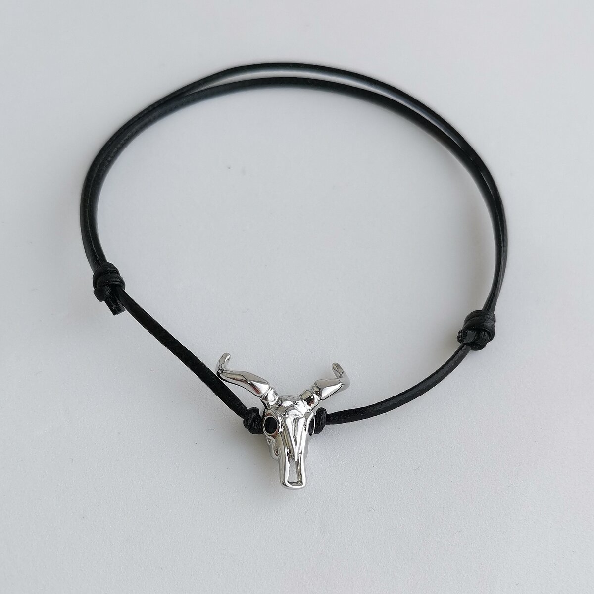 Браслет женский на шнурке, дизайн LARA.FA jewelry