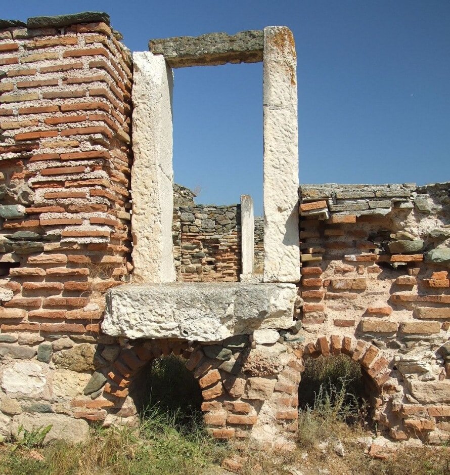    Руины Истрии, древнего города в Добрудже / © Wikimedia