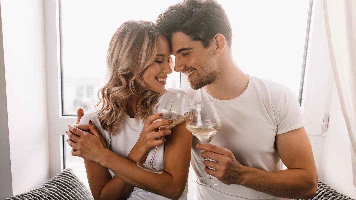    Мужчина и женщина:Freepik