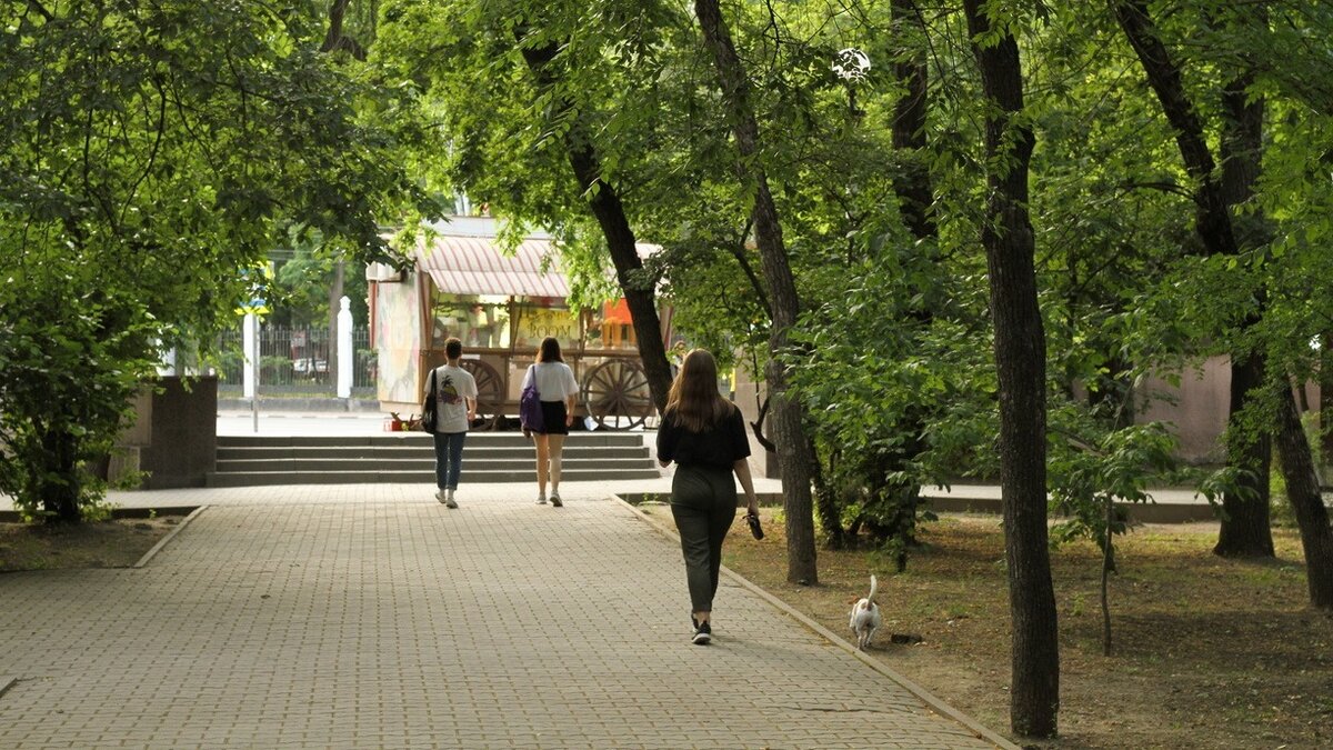     Важные темы и новости уходящего дня — в вечернем дайджесте Муксун.fm.