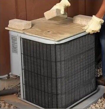 Положите на ККБ лист влагостойкого материала