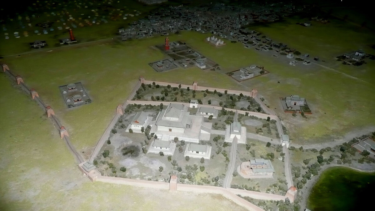 Реконструкция дворца императора монголов и Каракорума за ним 