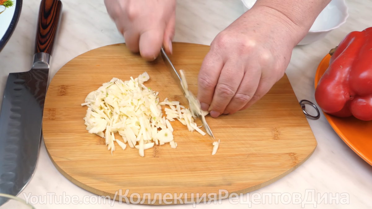 Очень вкусный салат капустный! Хрустящая закусочная капуста в пикантном  маринаде! | Дина, Коллекция Рецептов | Дзен