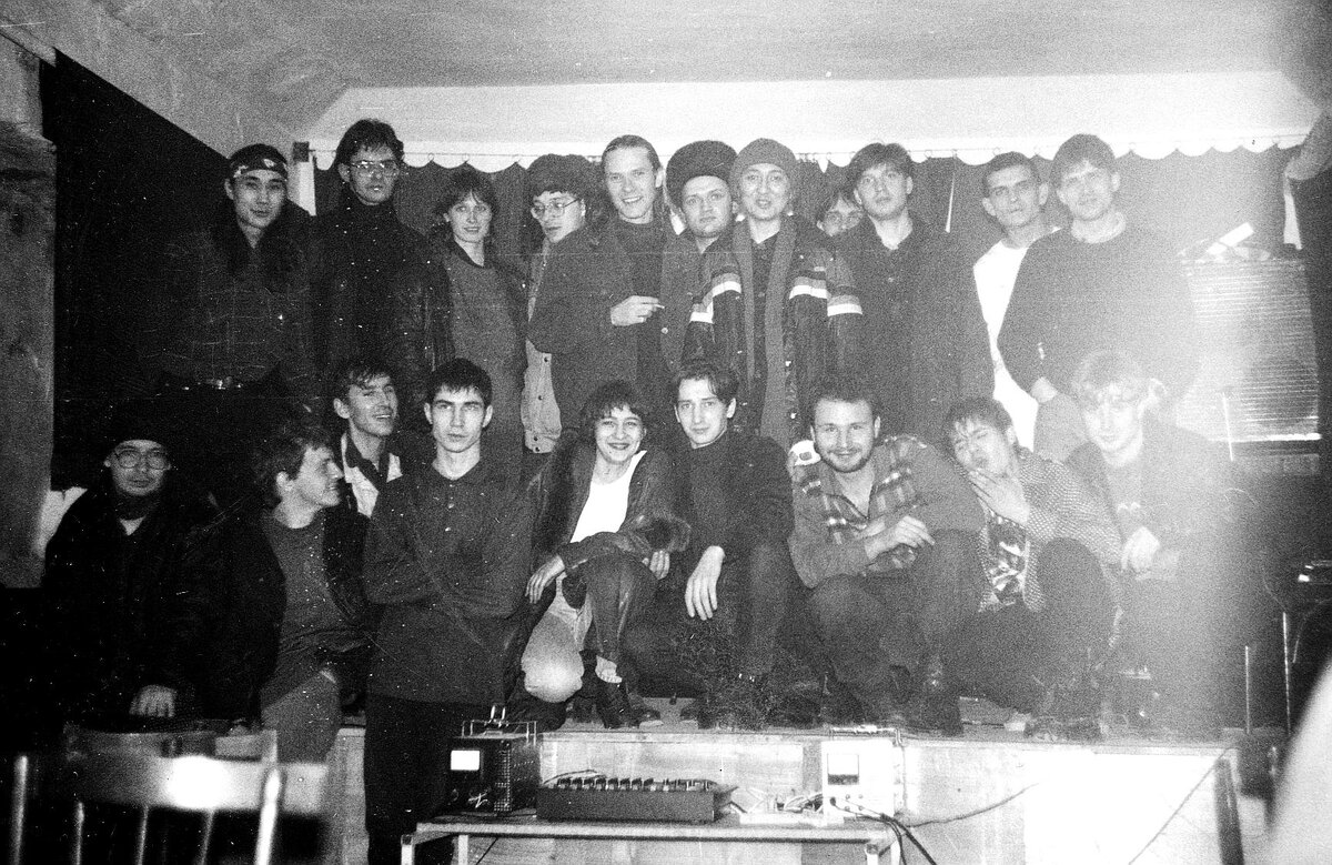 Оренбург, 2000. Музыканты после концерта