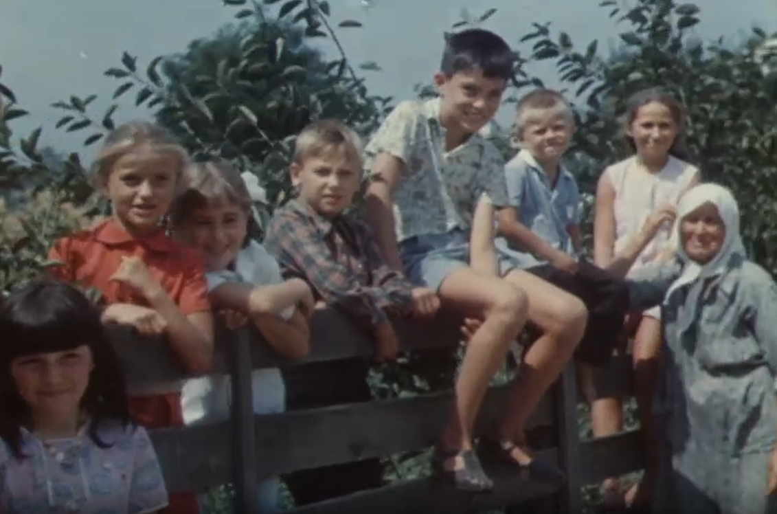 Кадр из фильма "Юркины рассветы" (1974)