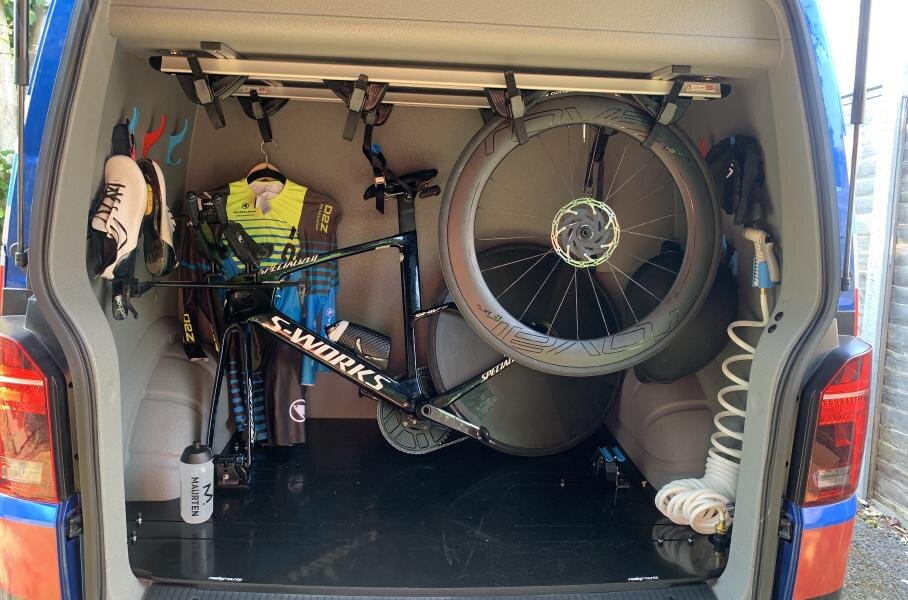 Volkswagen Transporter. Фото от CJL Leisure