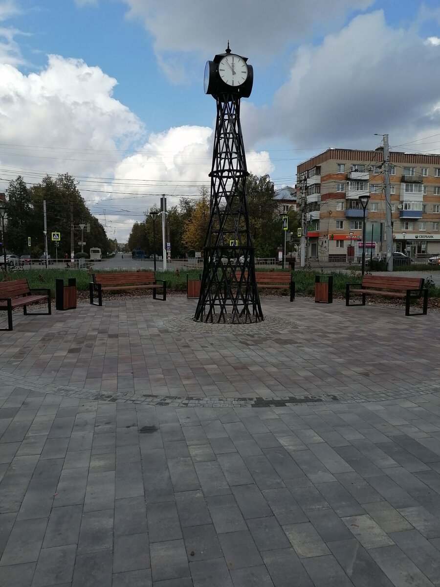 Площадь неподалёку от организации, где я пока ещё работаю