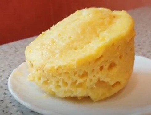 Рецепт: Сахар- 4 ст. л.
Ванилин по вкусу
Яйцо- 1 шт.
Растительное масло-2 ст. л.
Мука- 4 ст. л.
Молоко-4 ст. л.
Разрыхлитель теста или сода с уксусом- 0,5 ч. л.
