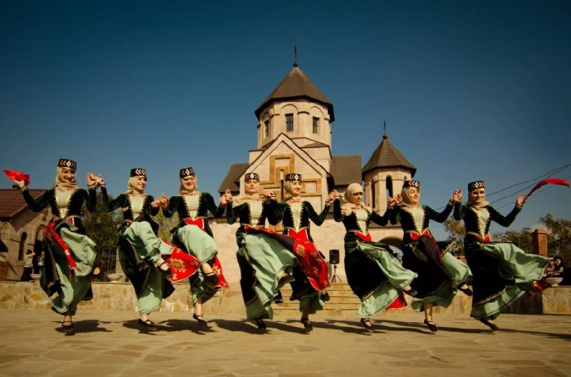 Включи армянскую веселую